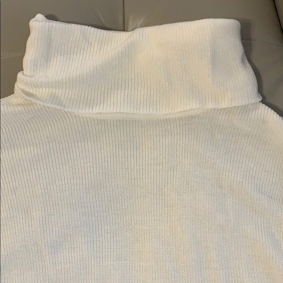 Bar lll Women’s Ivory Zipper Trim Sweater - Picture 4 of 8